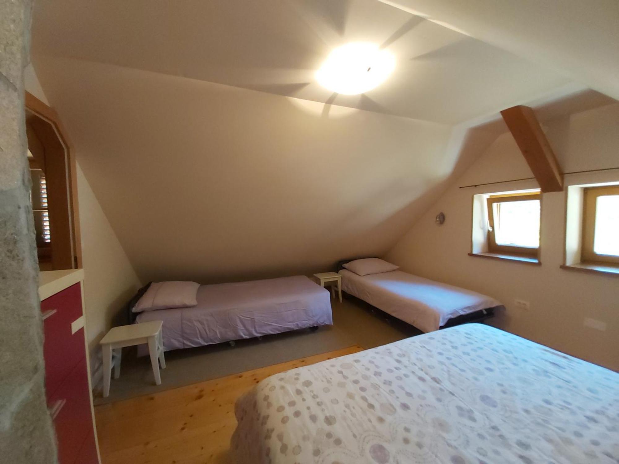 Pocitniska Hisa Pri Kustrcu Apartment Grahovo ob Baci Exterior photo
