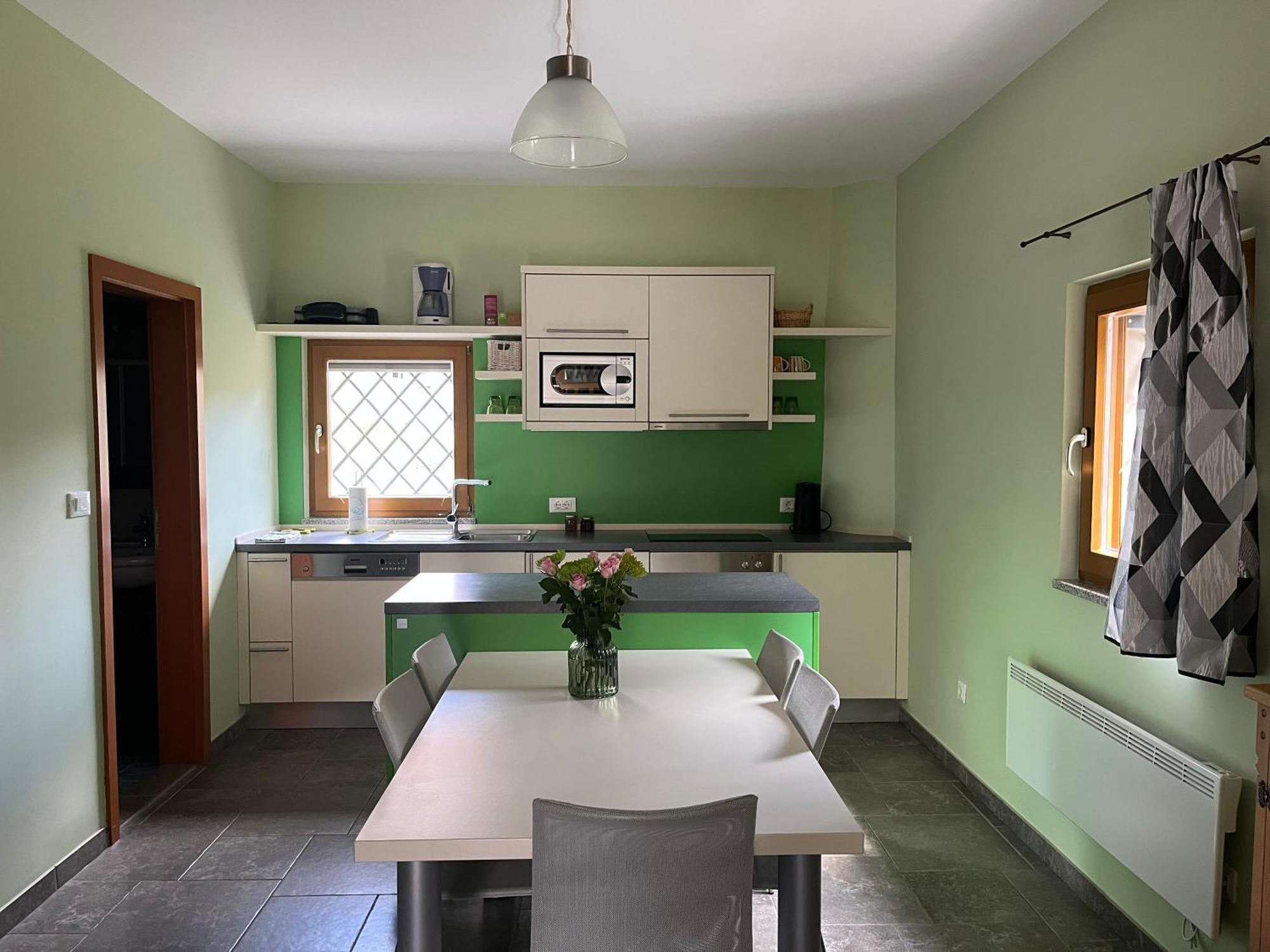 Pocitniska Hisa Pri Kustrcu Apartment Grahovo ob Baci Exterior photo